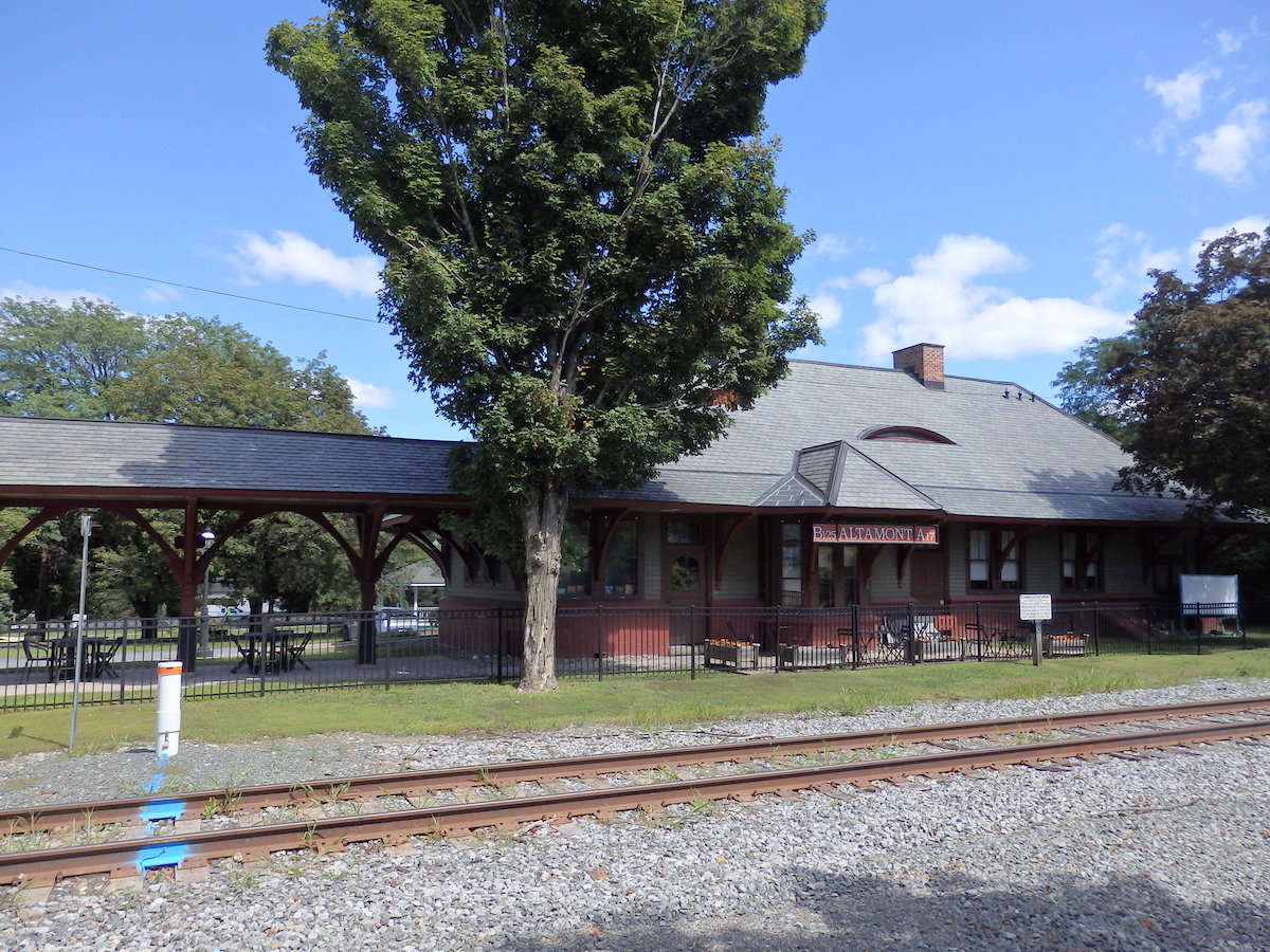 Altamont Railroad Station