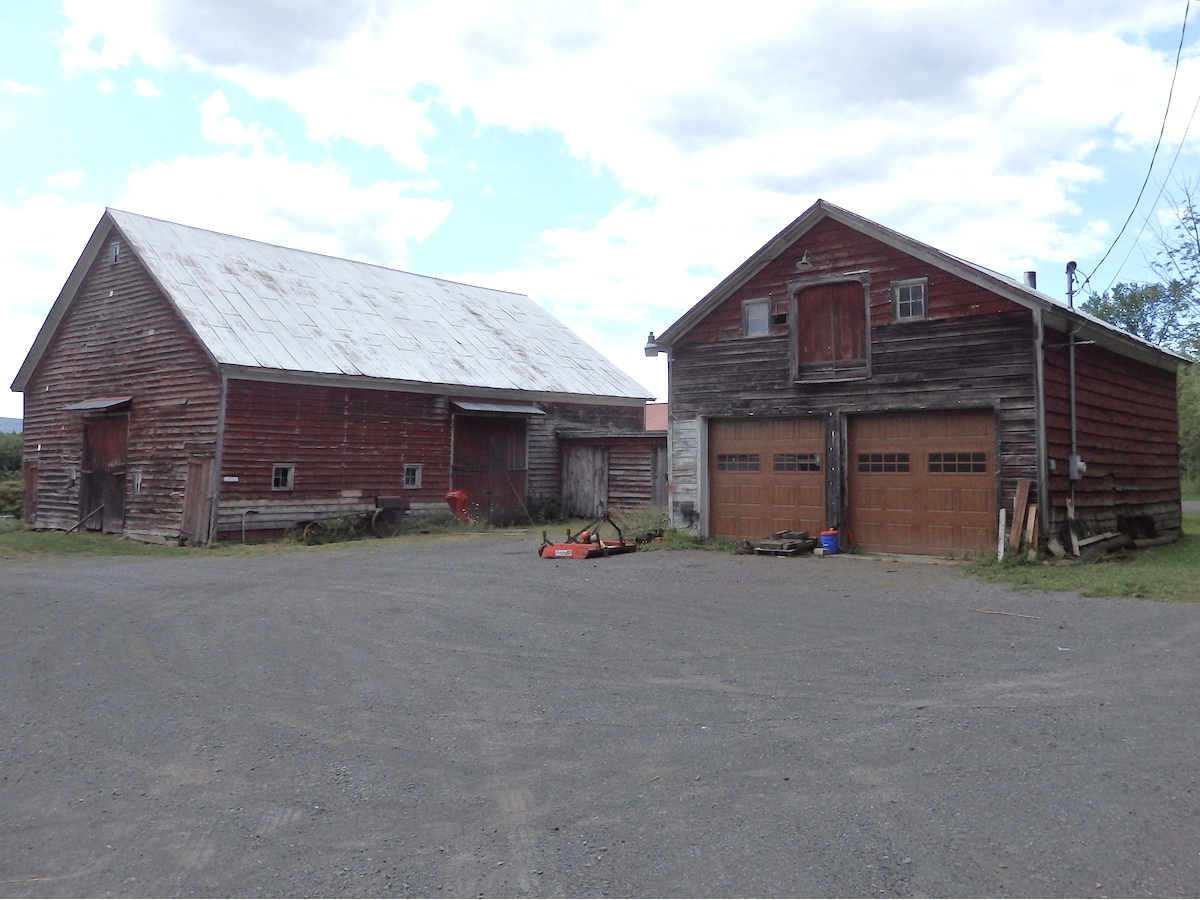 Vanderpool Farm Dutch Barn