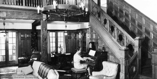 Woods House
interior view